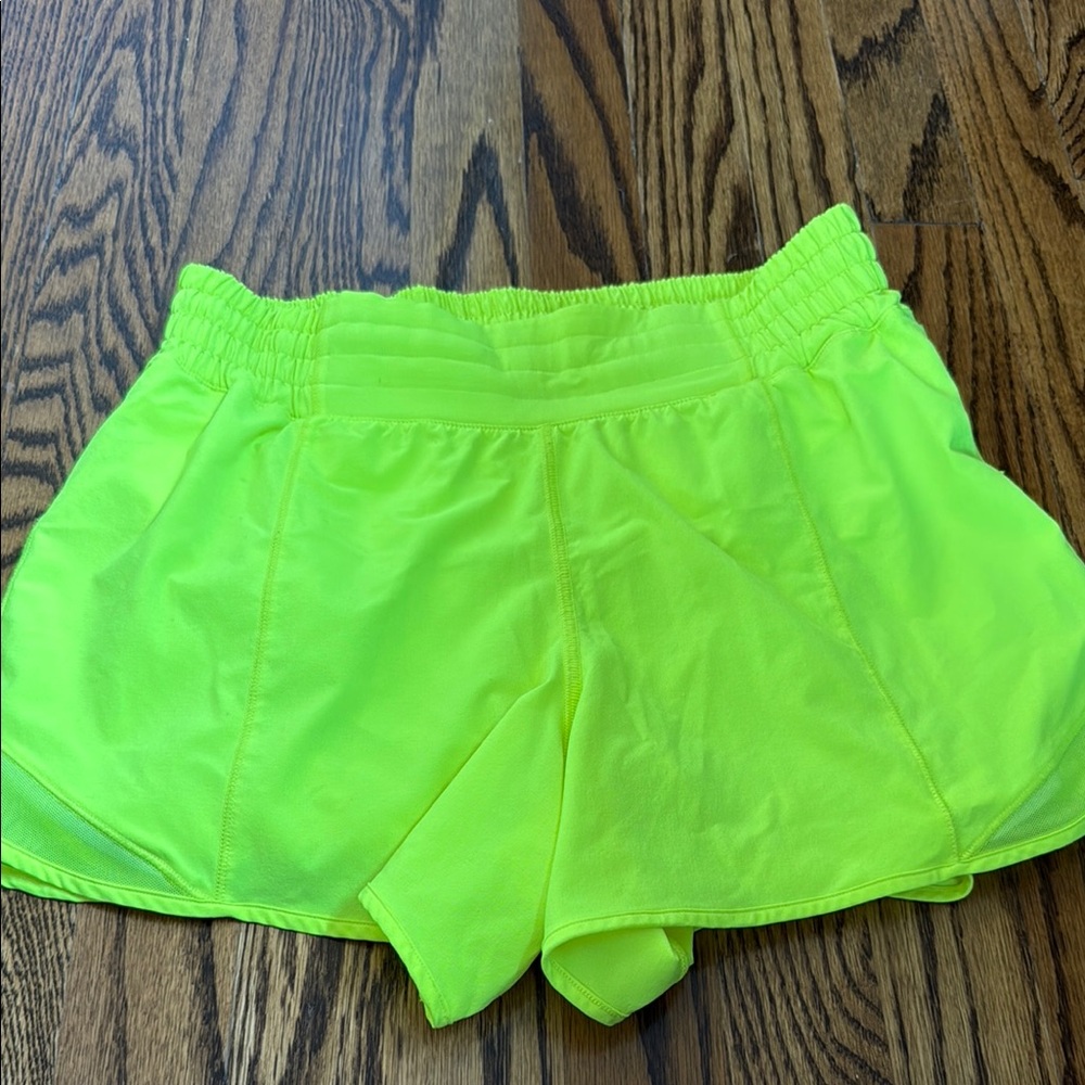 Lululemon running shorts yellow size 6